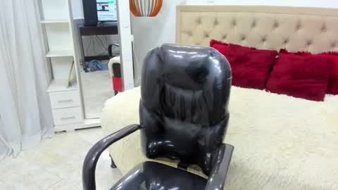 Snapshot of cristoferr_1 chatting on 03.10.26 CRISTOFER online show from 03.10.26