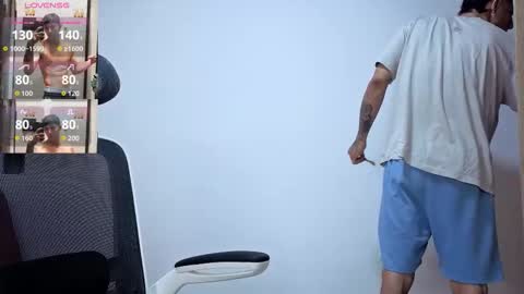 cristopher23  online show from 11.20.25