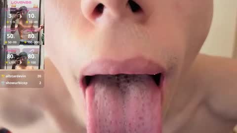 cristopher23  online show from 12.04.25