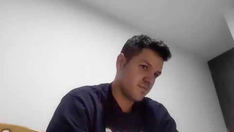 Snapshot of cristopher3042 chatting on 01.04.25 cristopher3042 online show from 01.04.25