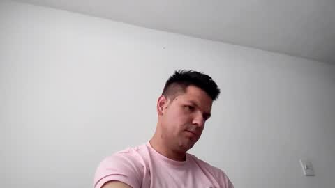 Snapshot of cristopher3042 chatting on 02.05.25 cristopher3042 online show from 02.05.25