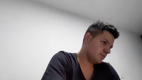 Snapshot of cristopher3042 chatting on 02.08.25 cristopher3042 online show from 02.08.25