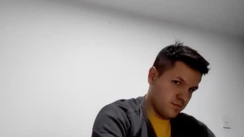 Snapshot of cristopher3042 chatting on 02.12.25 cristopher3042 online show from 02.12.25