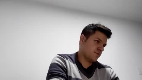 Snapshot of cristopher3042 chatting on 02.20.25 cristopher3042 online show from 02.20.25