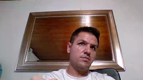 Snapshot of cristopher3042 chatting on 12.19.25 cristopher3042 online show from 12.19.25