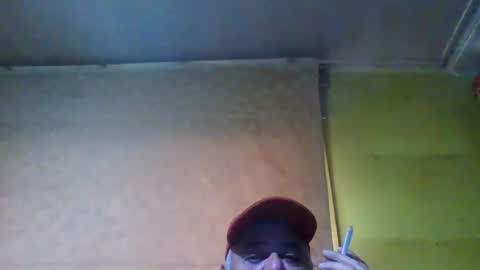 Snapshot of crmperez chatting on 12.31.24 crmperez online show from 12.31.24