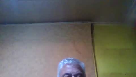 Snapshot of crmperez chatting on 01.20.25 crmperez online show from 01.20.25