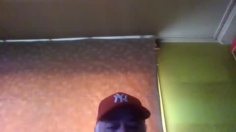 Snapshot of crmperez chatting on 01.21.25 crmperez online show from 01.21.25