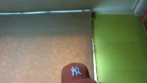 Snapshot of crmperez chatting on 10.05.25 crmperez online show from 10.05.25