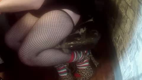 Snapshot of crossdresser_krystal chatting on 12.22.25 crossdresser krystal online show from 12.22.25