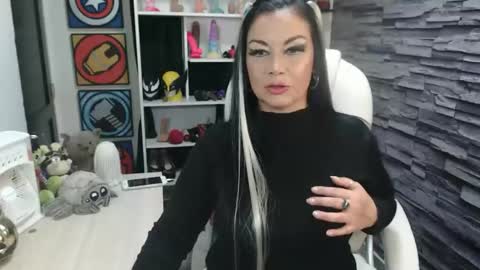 Snapshot of cruela_deviil chatting on 02.18.26 cruela_deviil online show from 02.18.26