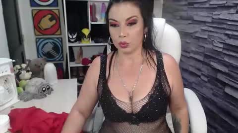 Snapshot of cruela_deviil chatting on 02.24.26 cruela_deviil online show from 02.24.26