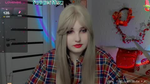 Snapshot of crystal__chris chatting on 12.04.24 Chris online show from 12.04.24