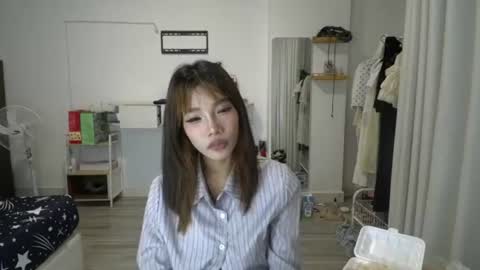 Snapshot of crystal_lee_yoon chatting on 06.10.26 Crystal lee online show from 06.10.26