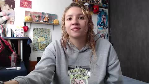 Snapshot of crystal_shadow chatting on 12.21.25 Crystal shadow online show from 12.21.25