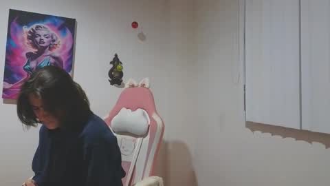 Crystal Blaze online show from 12.23.25