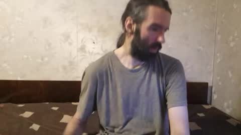 Snapshot of crystal_vibe chatting on 12.18.25 Crystallax online show from 12.18.25