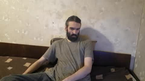 Snapshot of crystal_vibe chatting on 12.23.25 Crystallax online show from 12.23.25