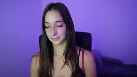 Snapshot of crystalbrunette18 chatting on 05.26.26 Crystalbrunette18 online show from 05.26.26