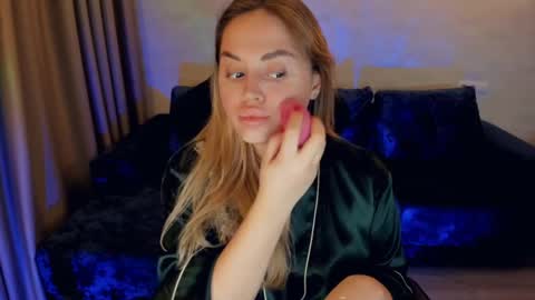 crystalemily online show from 01.03.25