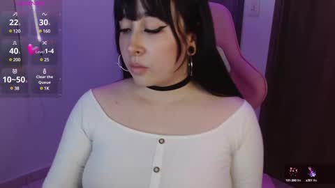 Snapshot of crystalitesq chatting on 01.31.25 Olivia online show from 01.31.25