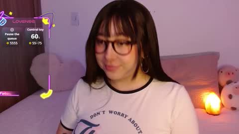 Snapshot of crystalitesq chatting on 09.24.25 Olivia online show from 09.24.25