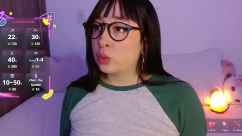 Snapshot of crystalitesq chatting on 10.24.25 Olivia online show from 10.24.25