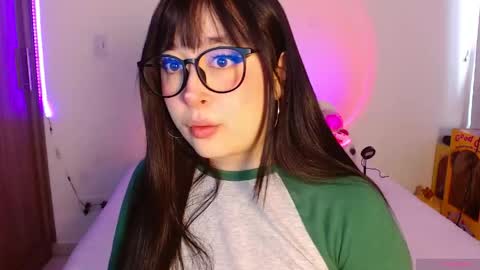 Olivia  online show from 04.23.26