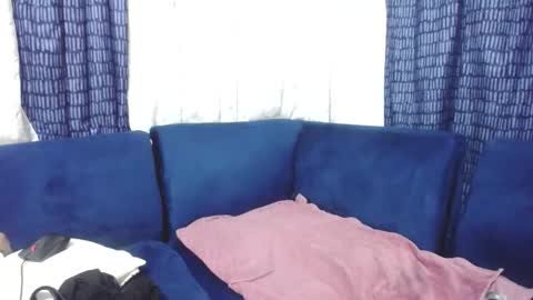 crystaljes online show from 02.11.25