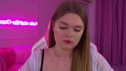 Snapshot of crystallyons chatting on 01.16.26 Crystal online show from 01.16.26