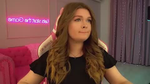 Snapshot of crystallyons chatting on 02.09.26 Crystal online show from 02.09.26