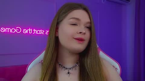 Snapshot of crystallyons chatting on 03.15.26 Crystal online show from 03.15.26