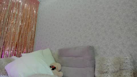 Snapshot of crystalnut chatting on 12.06.24 Maria online show from 12.06.24