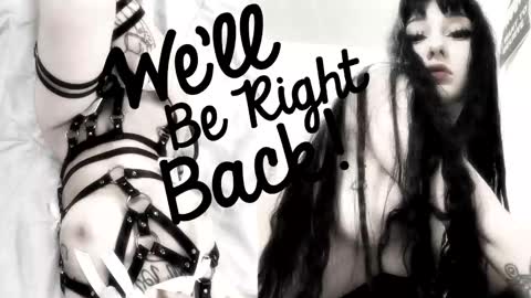 Sasha    Make me moan with patterns   good music here  online show from 01.07.26