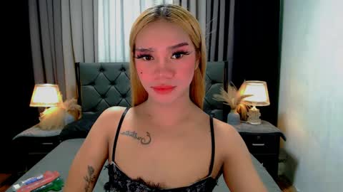 bea takashi  online show from 05.10.26