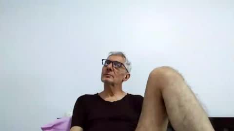Snapshot of cucaio18 chatting on 08.01.26 BIG UNCUT HARD COCK online show from 08.01.26