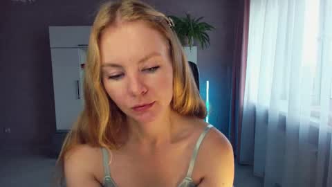 Alexia online show from 10.16.25