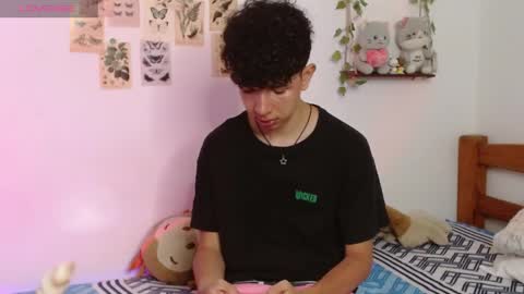 Cuddly online show from 04.30.26