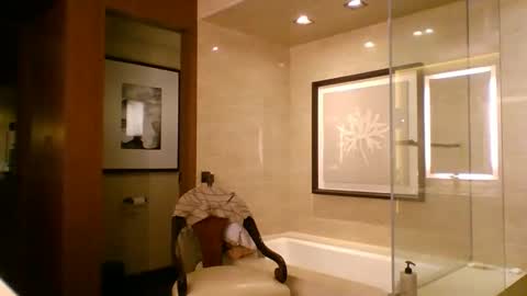 culturalclash1985 online show from 11.25.25