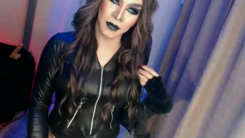 Snapshot of cum_4youbaby chatting on 09.15.25 CUMMELA SLUTI online show from 09.15.25