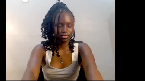 Snapshot of cum_ebony_xsecret chatting on 05.16.26 sophie online show from 05.16.26