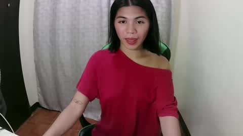 Snapshot of cum_swallowerxx69 chatting on 10.12.25 SASSY online show from 10.12.25