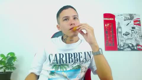 cumandres online show from 04.28.26