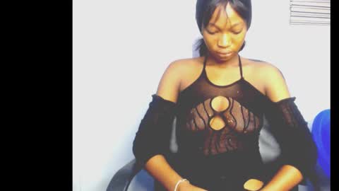 cumebony_petit online show from 02.14.26