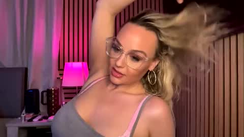 cumguzzlingskank online show from 04.05.26