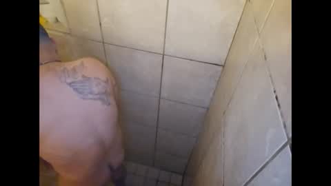 Snapshot of cummachine2022 chatting on 03.05.25 cummachine2022 online show from 03.05.25