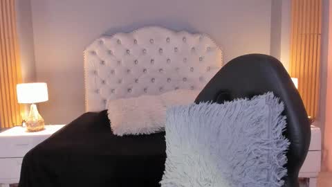 Cumming Loving online show from 09.17.25