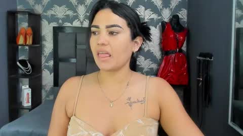 cumming tiffani online show from 09.25.25