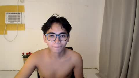 Snapshot of cummingyu chatting on 07.15.26 cummingyu online show from 07.15.26