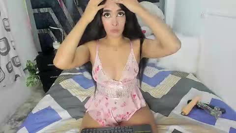 Snapshot of cummylove1 chatting on 10.21.25 kelly doll allen online show from 10.21.25